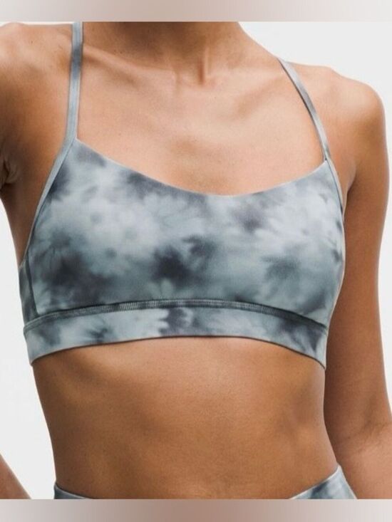 lululemon athletica Other - Lululemon Flow Y Bra Nulu size 6 NWT